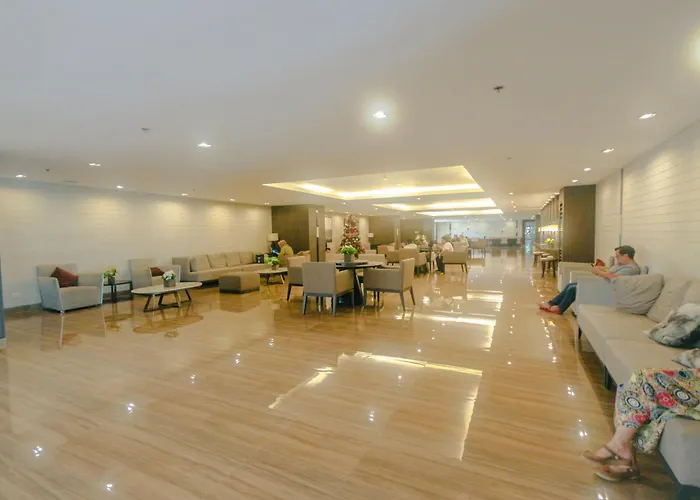 Chic Floating Penthouse Makati Gym Air Gym Swim Park 300mb Апартаменты *